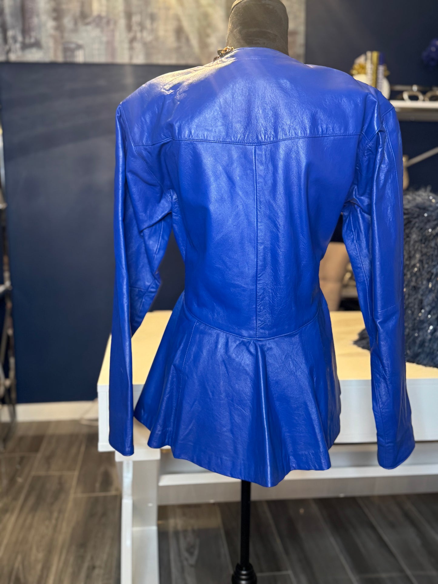 Vintage Electric Blue Leather Peplum Jacket (Size Large/ PTP 21 inches )