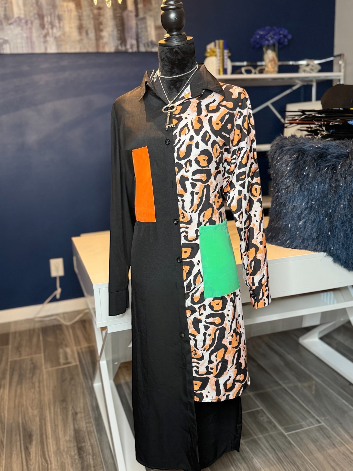 10.26.25 Animal Colorblock Shirt Dress (Size Large)