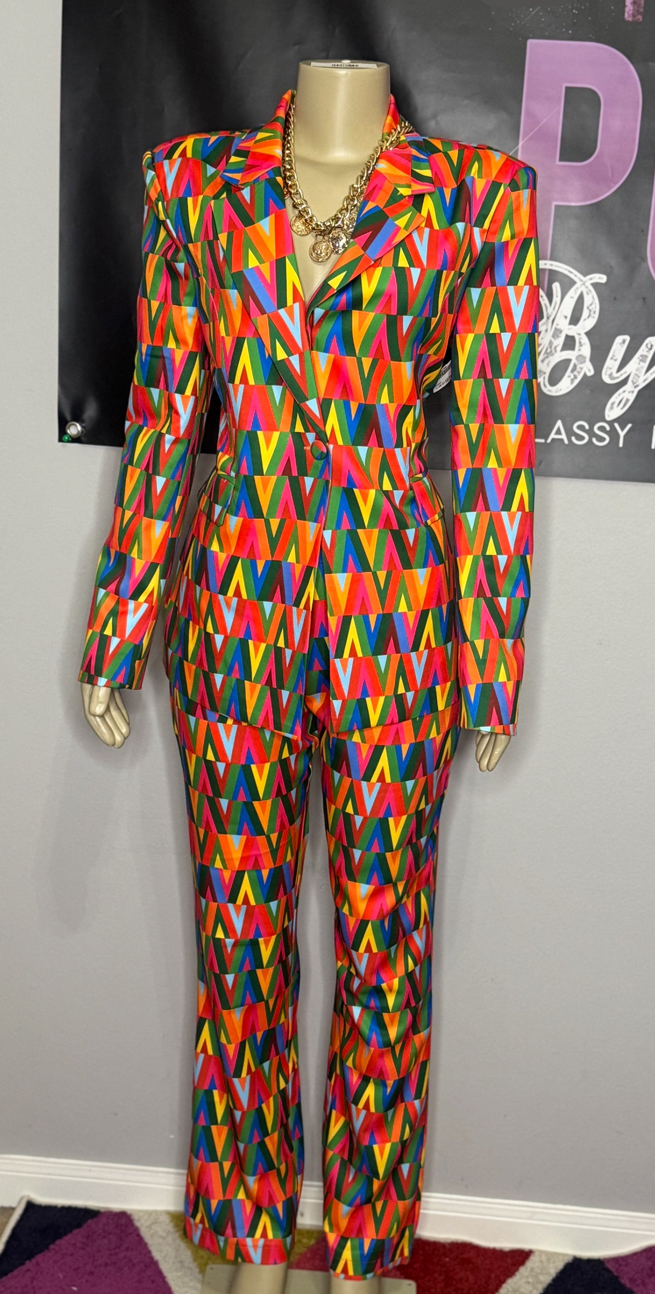 8.16.25 NWOT Latiste Multicolor Chevron Pant Suit (Size Medium)
