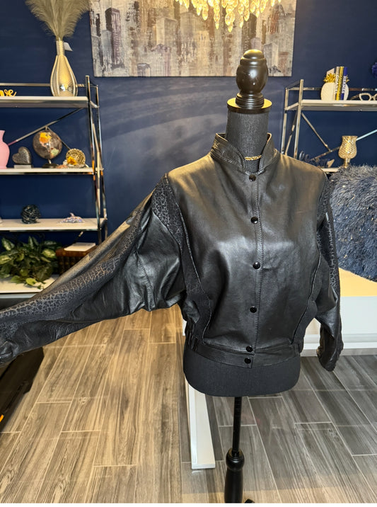 Vintage Black Leather Batwing Bomber Jacket (Size Medium)